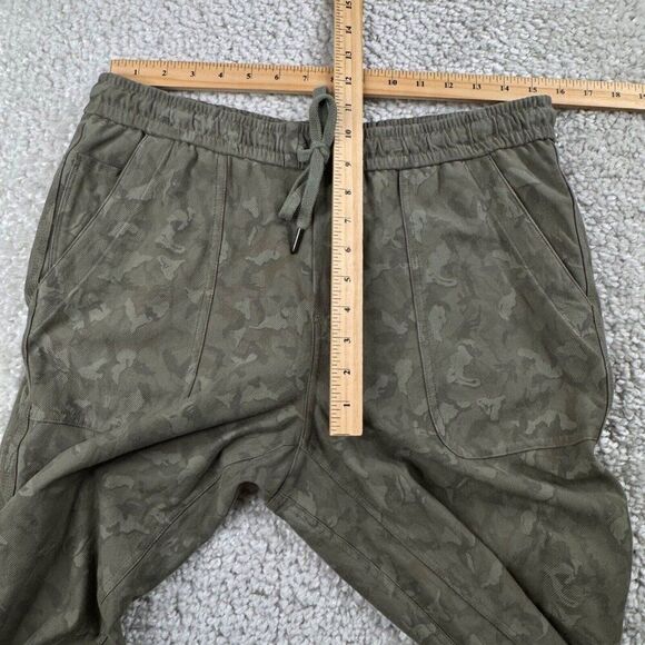 Athleta Farallon Jogger Olive Green Camo - Picture 8 of 10